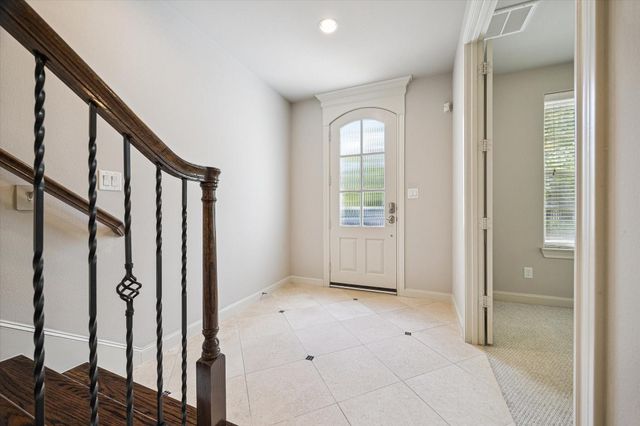 2048 Fannin Station S, Houston, TX 77045
