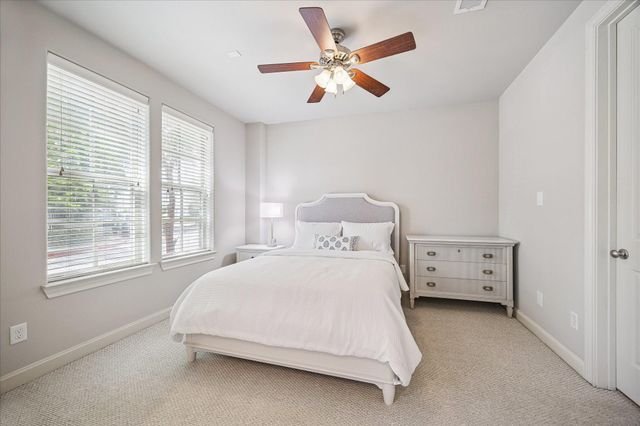 2048 Fannin Station S, Houston, TX 77045