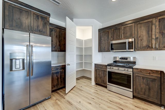 2072 W 320 S, Hurricane, UT 84737