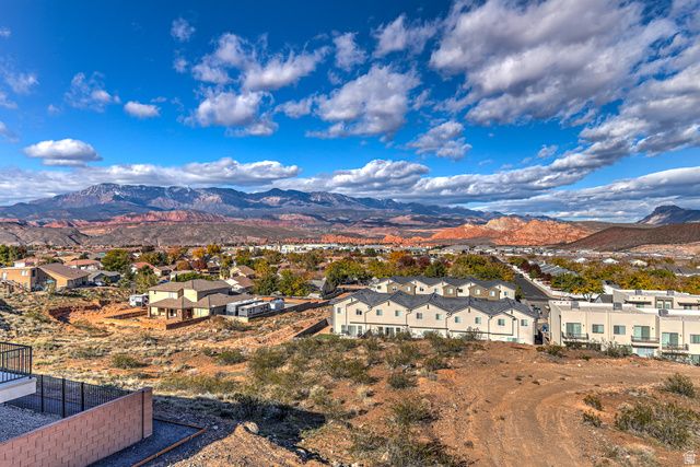 2072 W 320 S, Hurricane, UT 84737