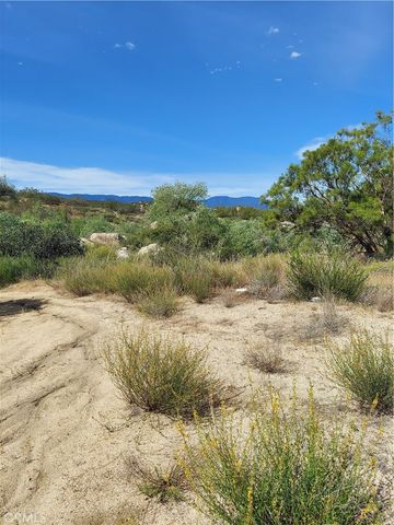 8 Dove Drive, Aguanga, CA 92536