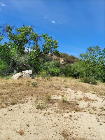 8 Dove Drive, Aguanga, CA 92536