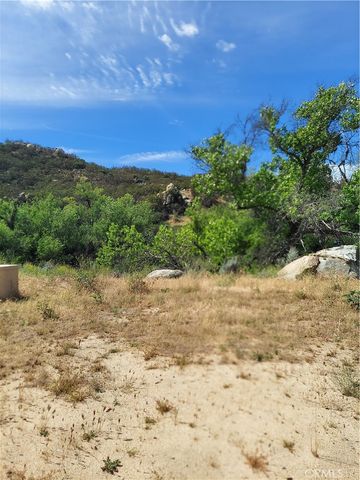 8 Dove Drive, Aguanga, CA 92536