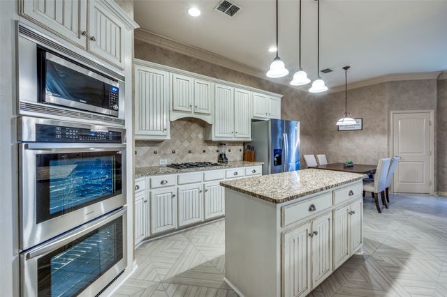 2420 Damsel Katie Drive, Lewisville, TX 75056