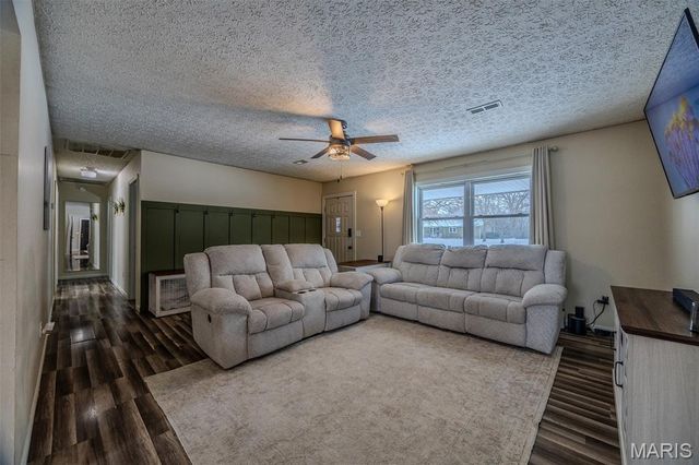 26184 Silver Lane, Waynesville, MO 65583