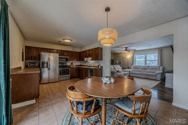 26184 Silver Lane, Waynesville, MO 65583