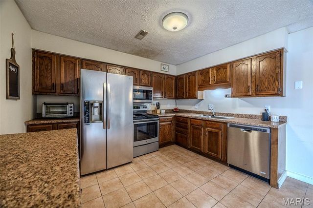 26184 Silver Lane, Waynesville, MO 65583