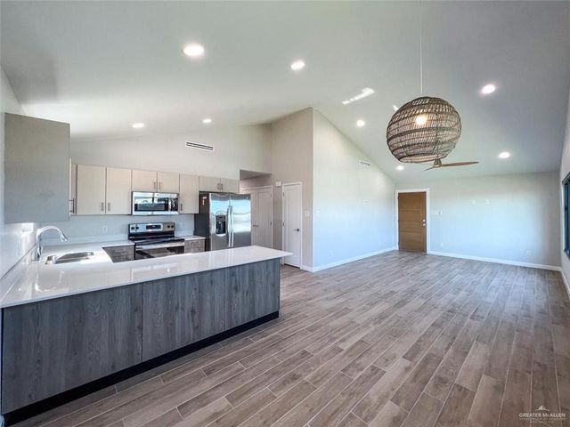 612 Oriole Road, Weslaco, TX 78596