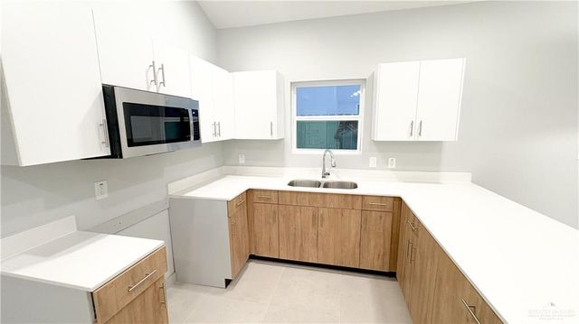 612 Oriole Road, Weslaco, TX 78596