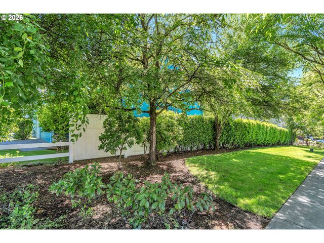 1783 Nw 8TH Ave, Hillsboro, OR 97124