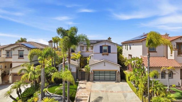 4046 Lago Di Grata Cir, San Diego, CA 92130