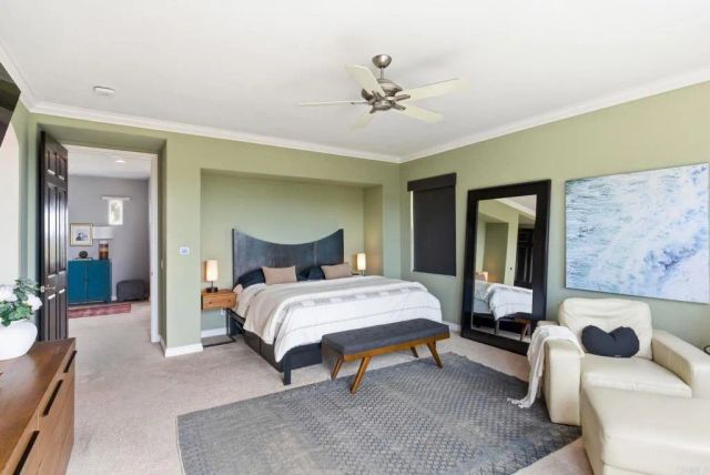 4046 Lago Di Grata Cir, San Diego, CA 92130