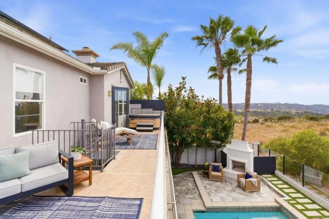 4046 Lago Di Grata Cir, San Diego, CA 92130