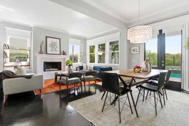 4046 Lago Di Grata Cir, San Diego, CA 92130