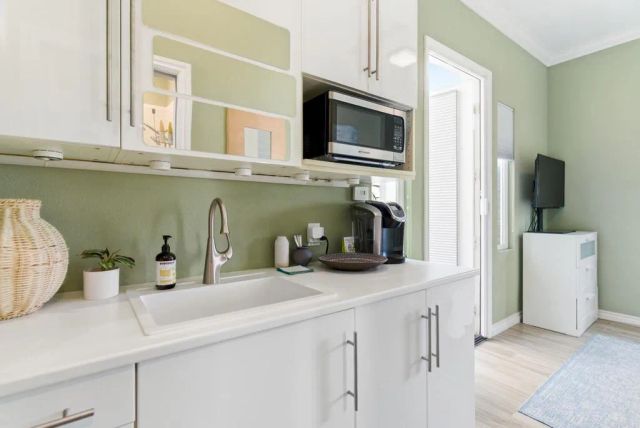 4046 Lago Di Grata Cir, San Diego, CA 92130