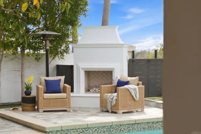 4046 Lago Di Grata Cir, San Diego, CA 92130