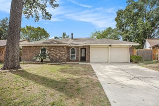 22515 Colonialgate Drive, Spring, TX 77373