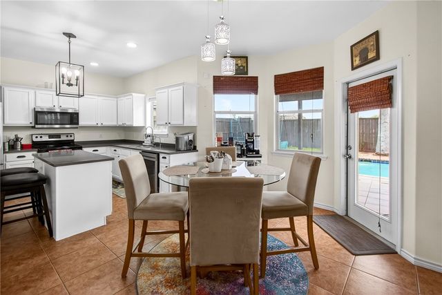 6505 Macarena Dr, Corpus Christi, TX 78414