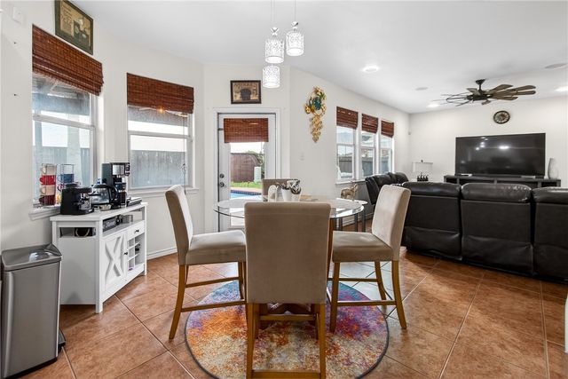 6505 Macarena Dr, Corpus Christi, TX 78414