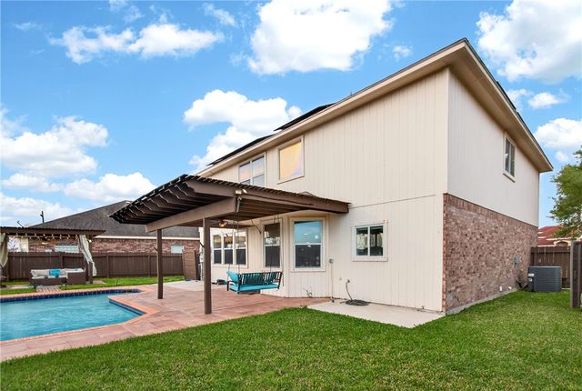 6505 Macarena Dr, Corpus Christi, TX 78414