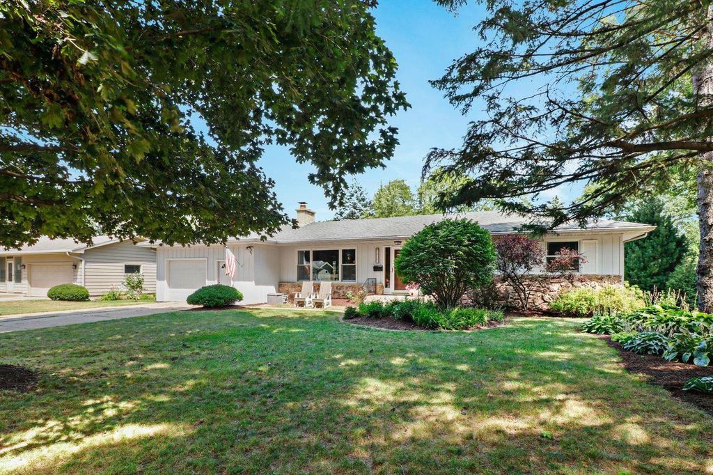 5010 Dorsett Drive, Madison, WI 53711