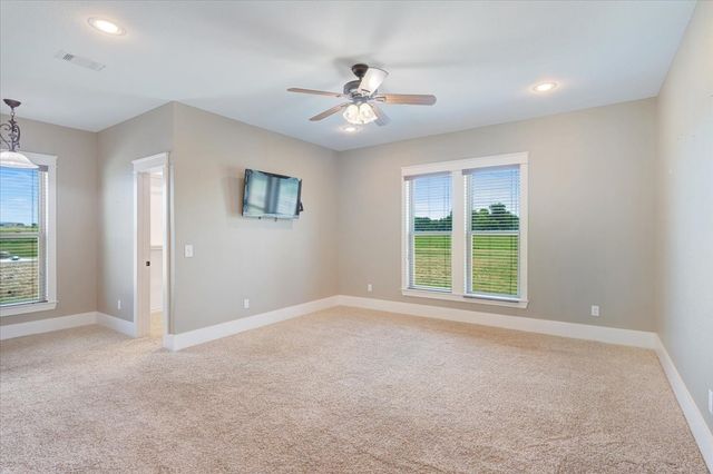 516 Spring Town Road, Van Alstyne, TX 75495