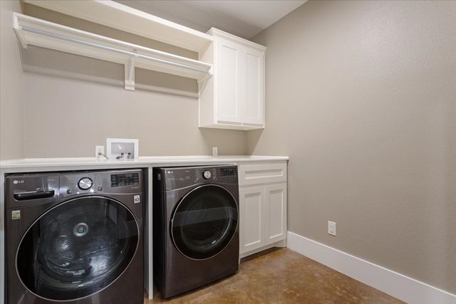 516 Spring Town Road, Van Alstyne, TX 75495