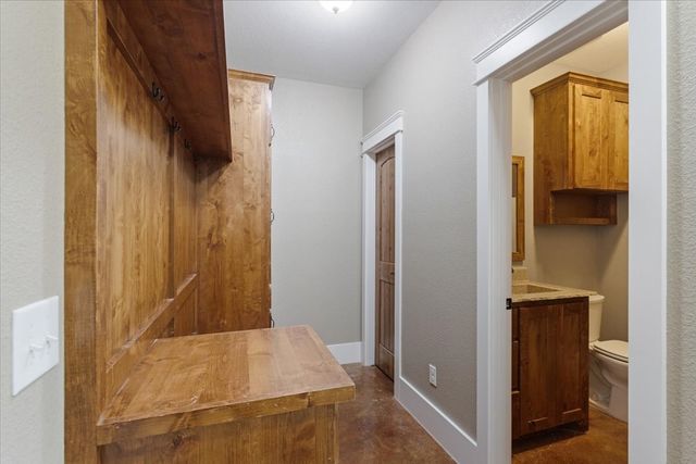 516 Spring Town Road, Van Alstyne, TX 75495