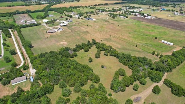 516 Spring Town Road, Van Alstyne, TX 75495