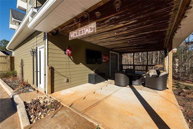 8620 Copperridge Drive, Winston, GA 30187