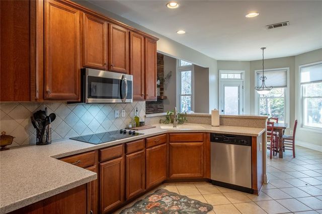 8620 Copperridge Drive, Winston, GA 30187