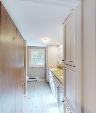 4 Corwin Drive, Derry, NH 03038