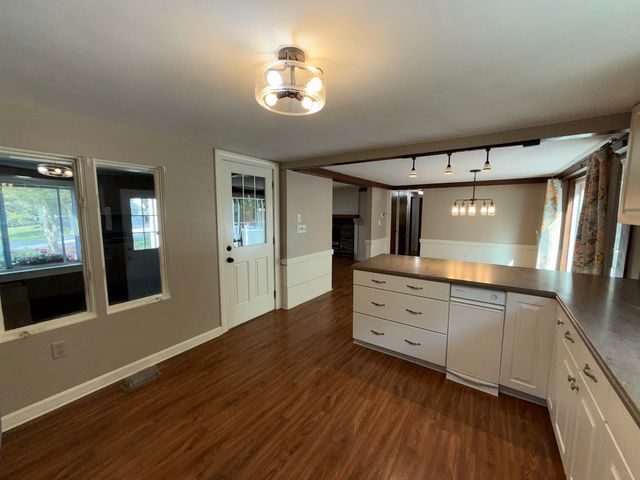 4 Corwin Drive, Derry, NH 03038