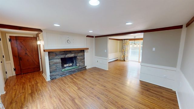4 Corwin Drive, Derry, NH 03038