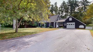 4 Corwin Drive, Derry, NH 03038