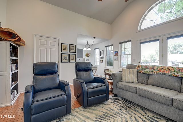 413 West D Street, Elizabethton, TN 37643
