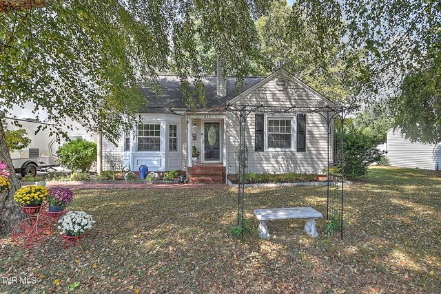 413 West D Street, Elizabethton, TN 37643