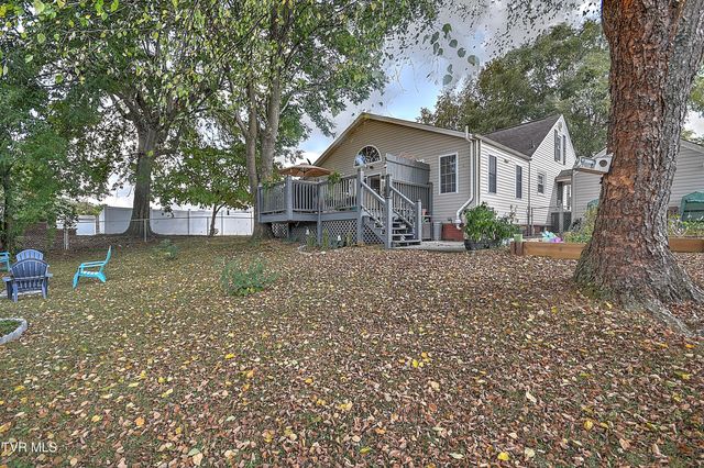 413 West D Street, Elizabethton, TN 37643