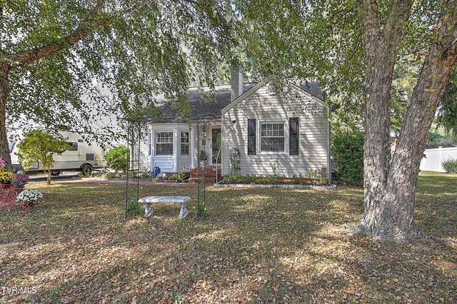 413 West D Street, Elizabethton, TN 37643