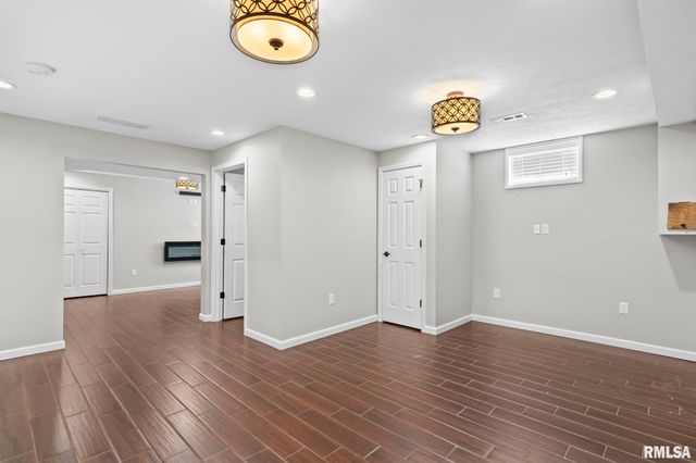 2916 Tanner Road, Springfield, IL 62702