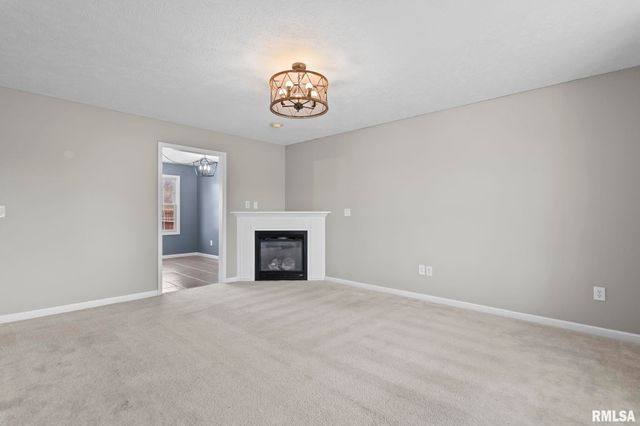 2916 Tanner Road, Springfield, IL 62702