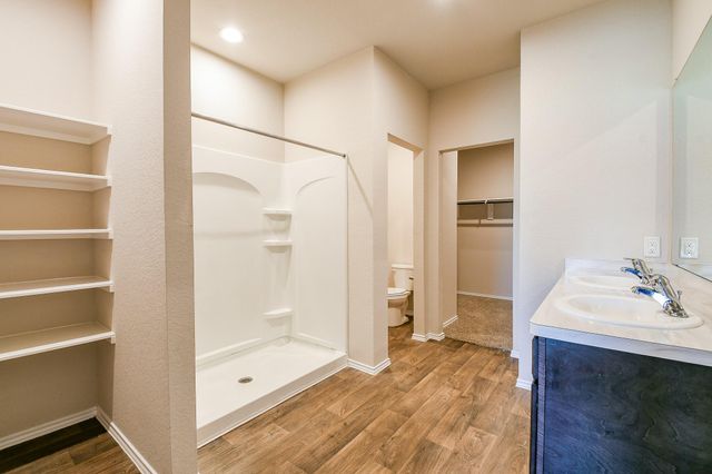 16744 Lonely Pines Drive, Conroe, TX 77302