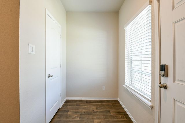 16744 Lonely Pines Drive, Conroe, TX 77302