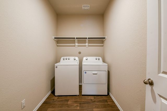 16744 Lonely Pines Drive, Conroe, TX 77302