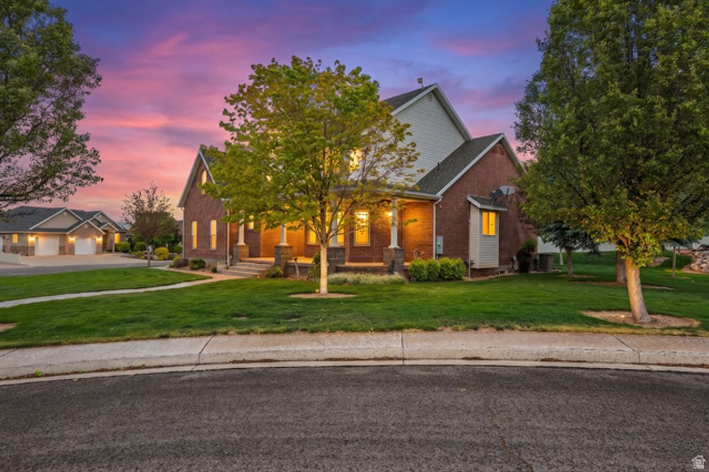 Image 2 of property listing at 815 E 850 N, Nephi, UT 84648