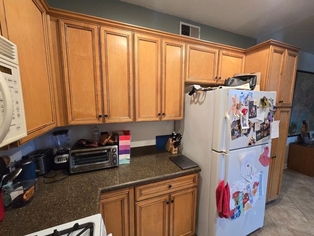 672 Shasta Oaks Cir, Roseville, CA 95678