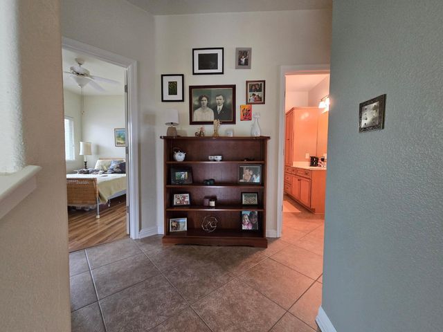 672 Shasta Oaks Cir, Roseville, CA 95678