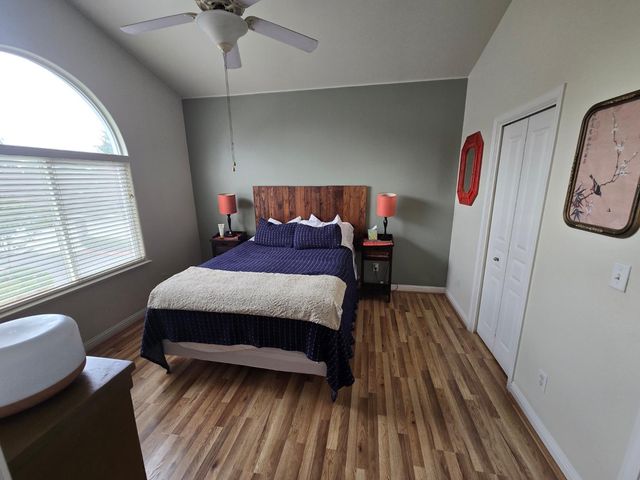 672 Shasta Oaks Cir, Roseville, CA 95678