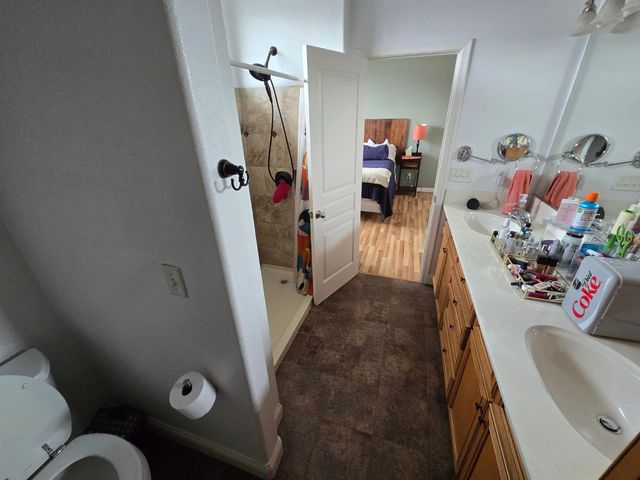 672 Shasta Oaks Cir, Roseville, CA 95678