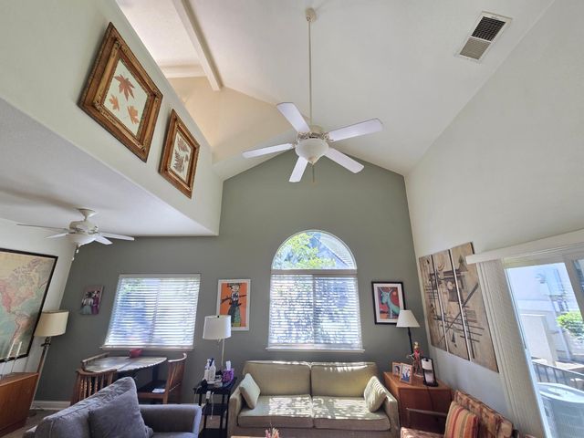 672 Shasta Oaks Cir, Roseville, CA 95678